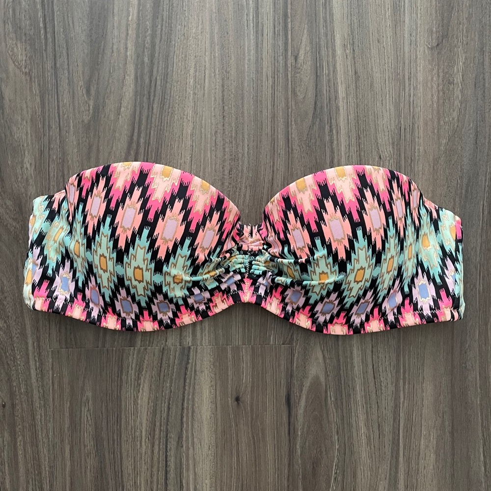 Victoria’s Secret Bikini Top Size 34B